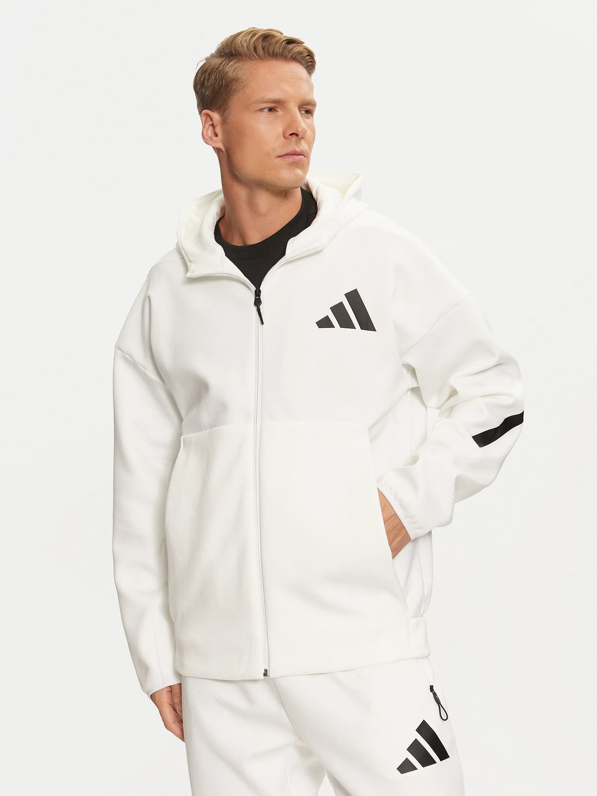 Adidas ADIDAS Tuta Completa Tech Con Zip Alle Tasche Con Cappuccio Bianca/Nera - foto 2 - Tommaseo Clothing