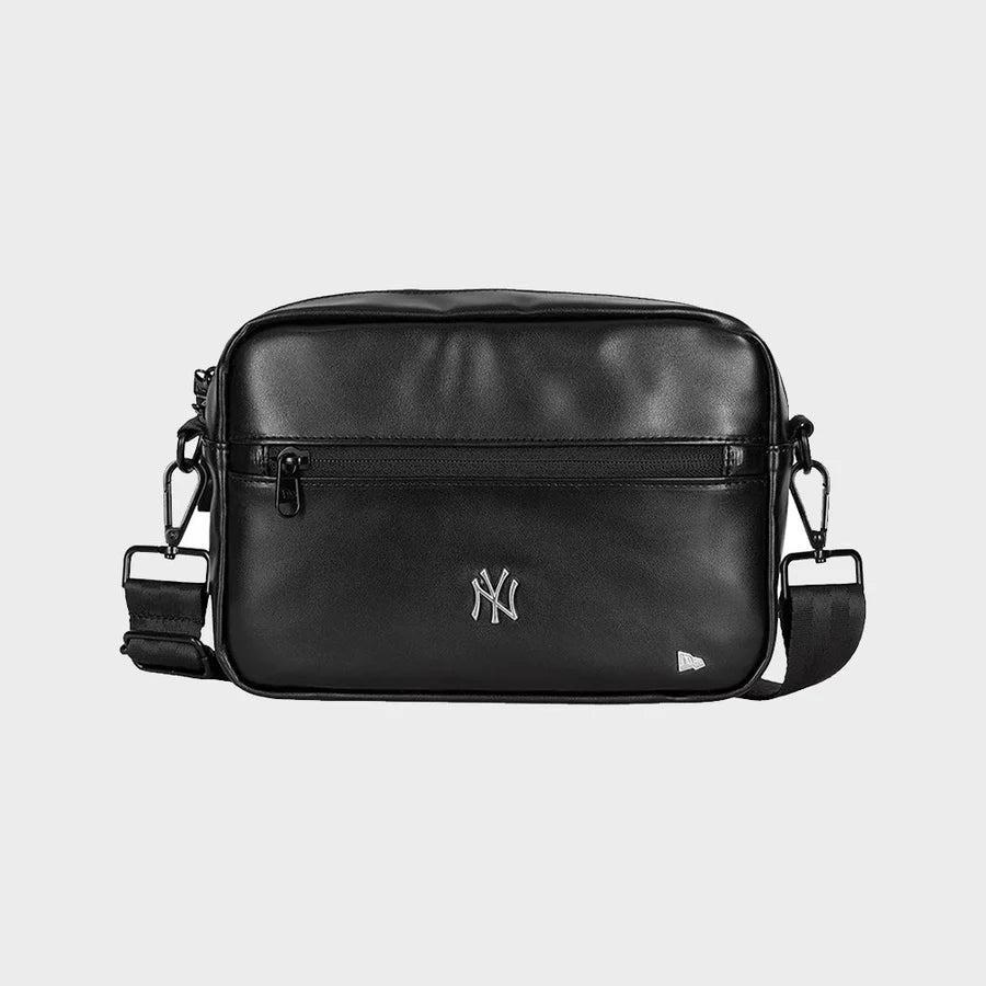 NEW ERA Marsupio In Pelle a Tracolla Nero