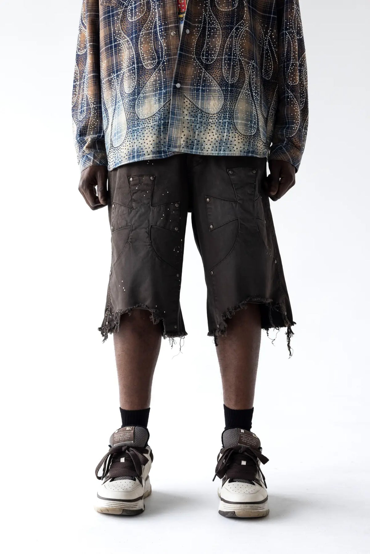 BLACK ISLAND BLACK ISLAND Bermuda Jeans Jorts Con Dettagli Croci in Rilievo Marrone Stone Wash - Jeans - Tommaseo Clothi