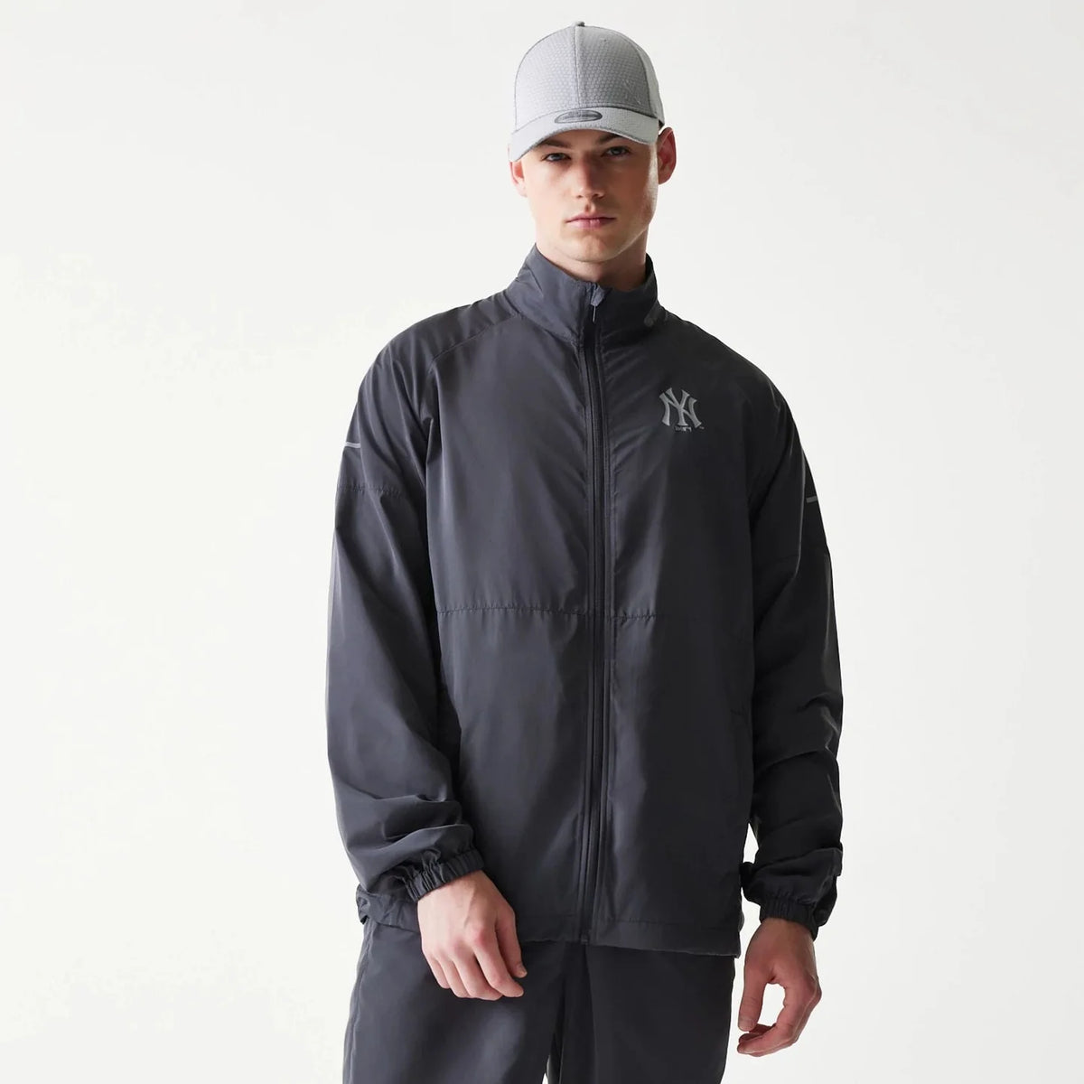New Era NEW ERA Tuta Microfibra Primaverile New York Yankees Con Cappuccio e Zip Grigia 25/26 - foto 2 - Tommaseo Clothi