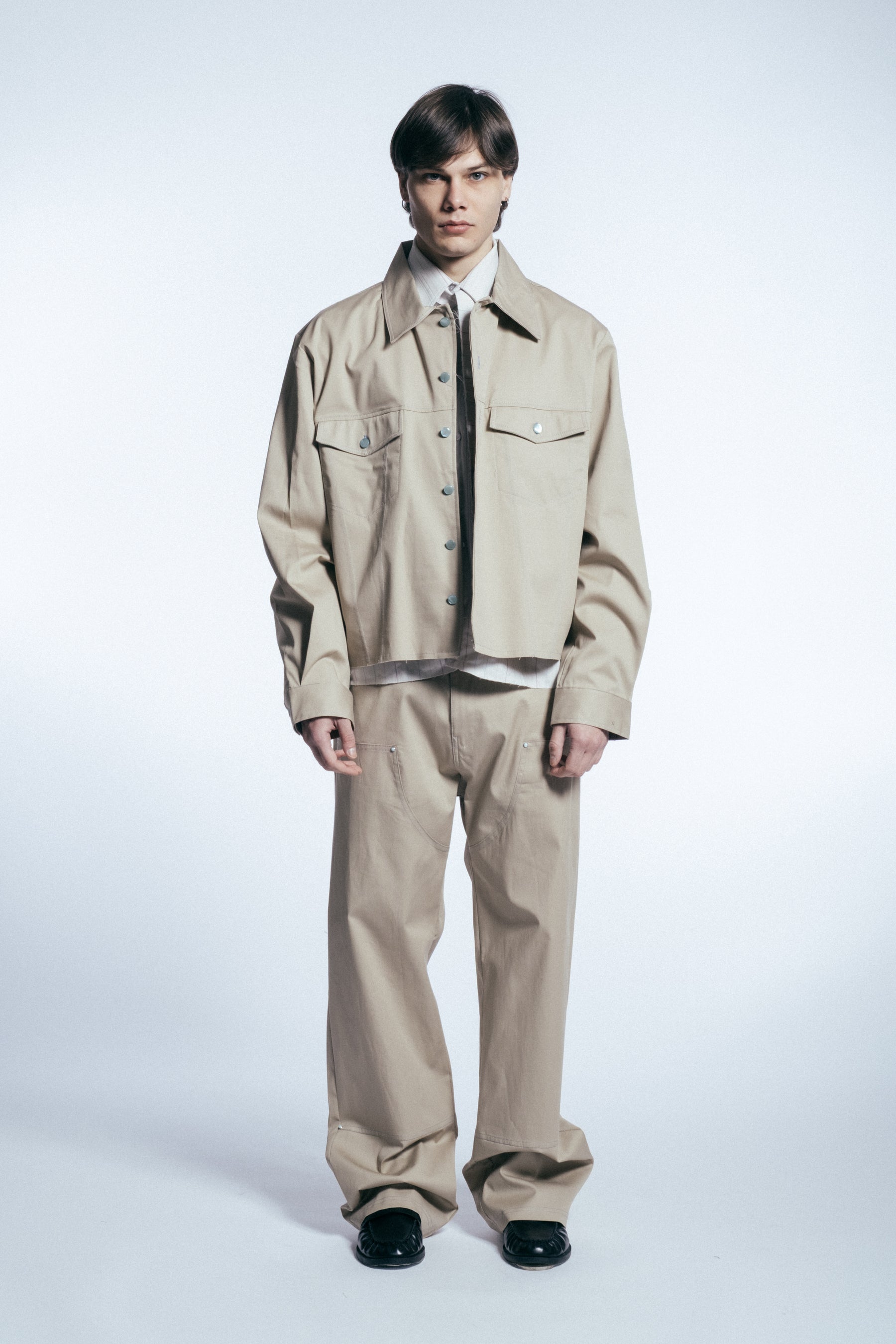HYDO Coordinato Cargo Cuciture a Contrasto Con Bottoni Beige e Azzurro