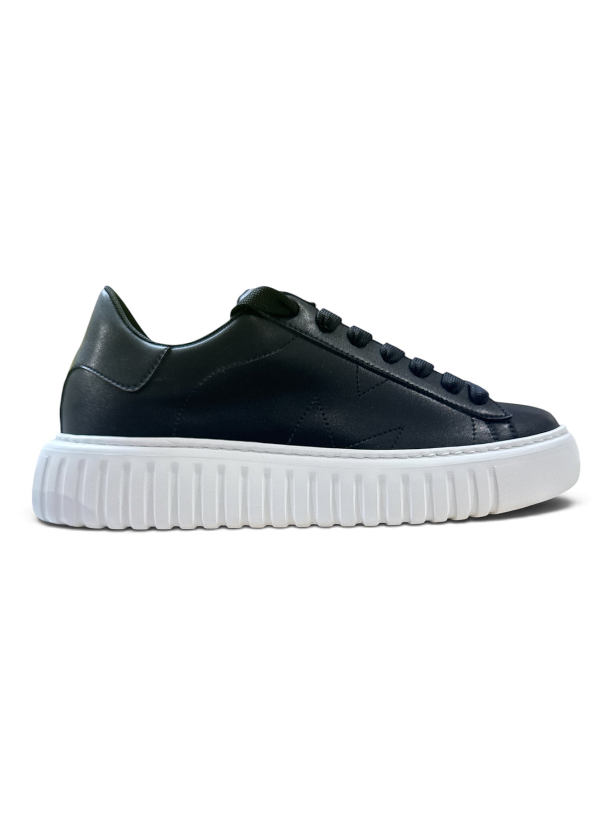 BRIAN MILLS Sneaker In Pelle Nera Suola Bianca