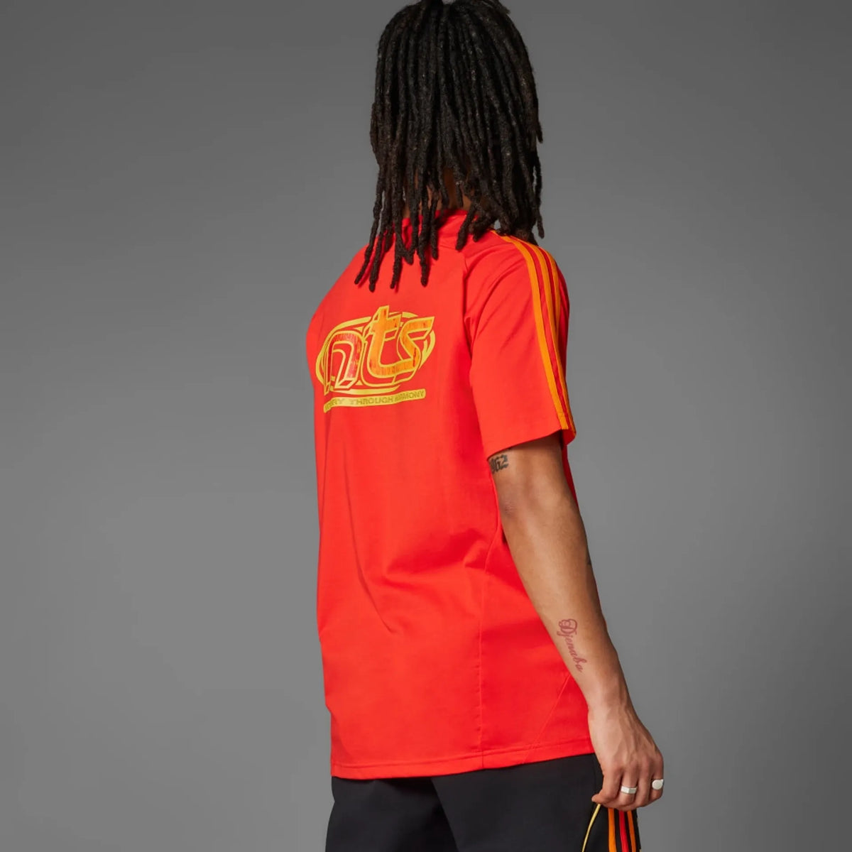 ADIDAS Completino ARSENAL Stampa Fronte e Retro Rosso con Fantasia Oro