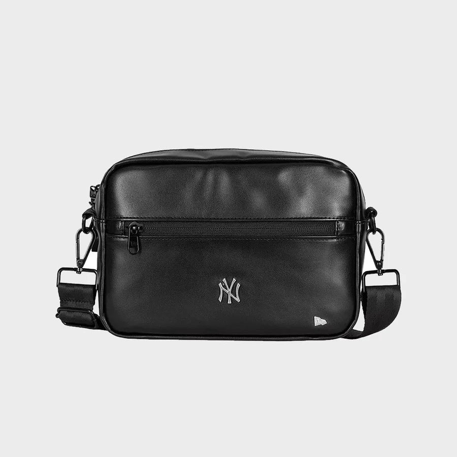 NEW ERA Marsupio In Pelle a Tracolla Nero