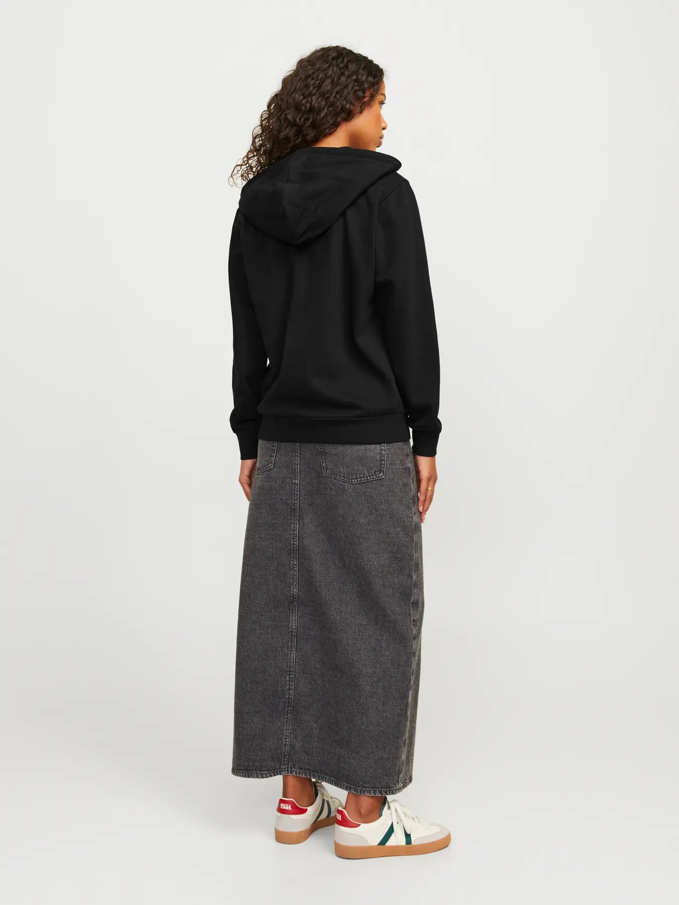 JJXX JXABBIE RLX NERA FELPA CON ZIP DONNA