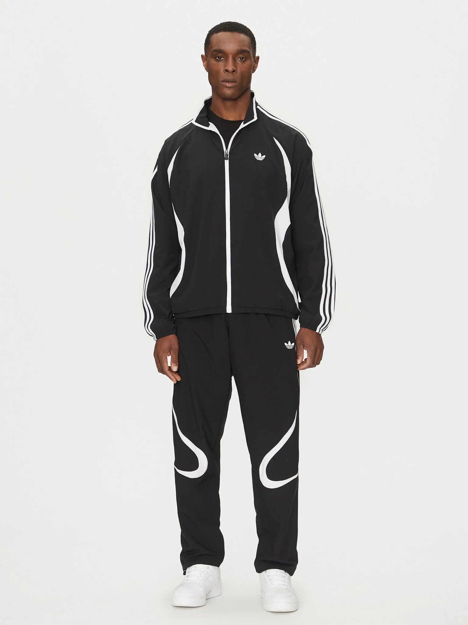 ADIDAS Tuta Leggera In Microfibra Con Zip e Dettagli a Contrasto Nera/