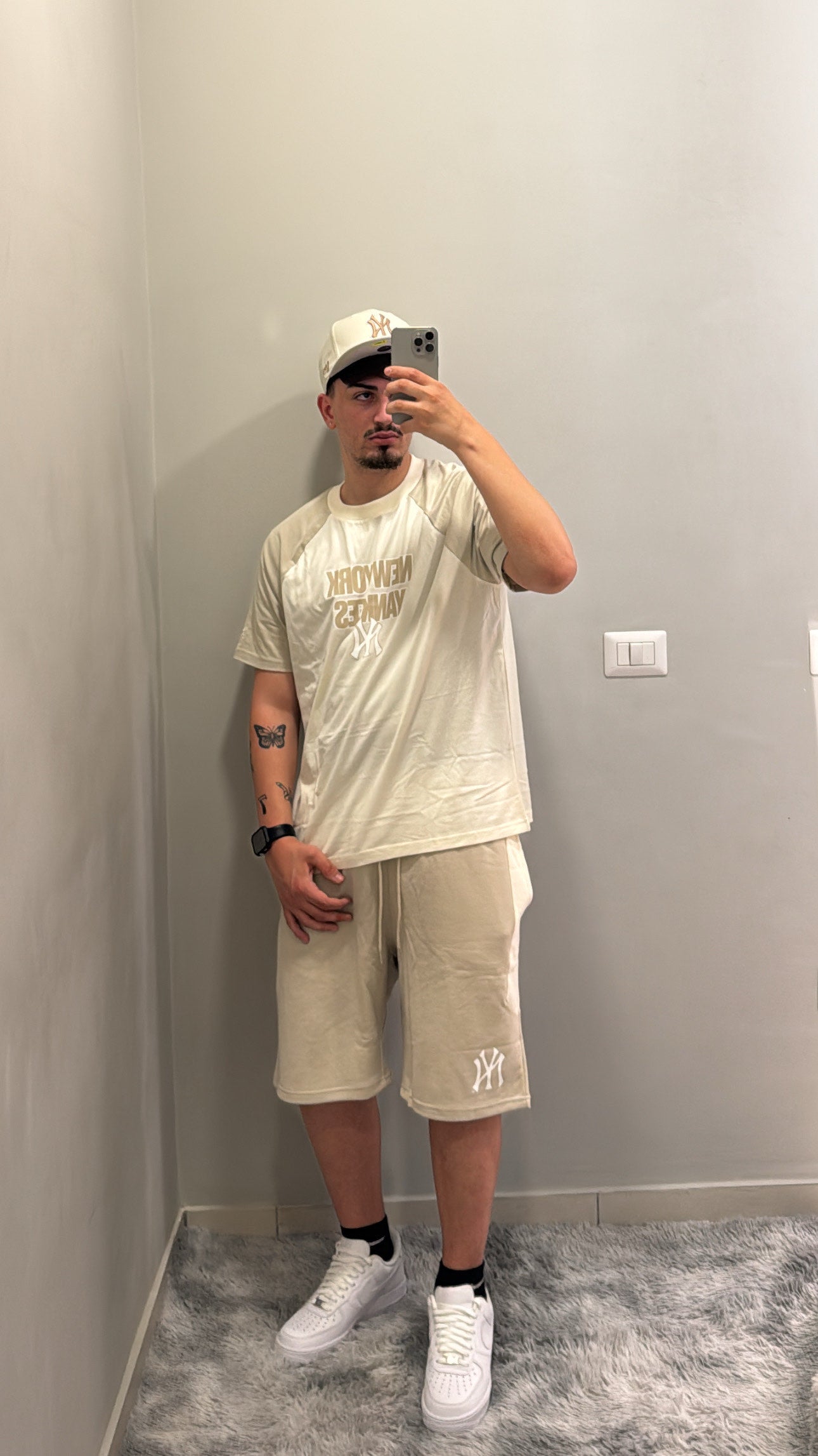 NEW ERA Completino NEW YORK YANKEES In Cotone Con Stampa Centrale a Contrasto Beige