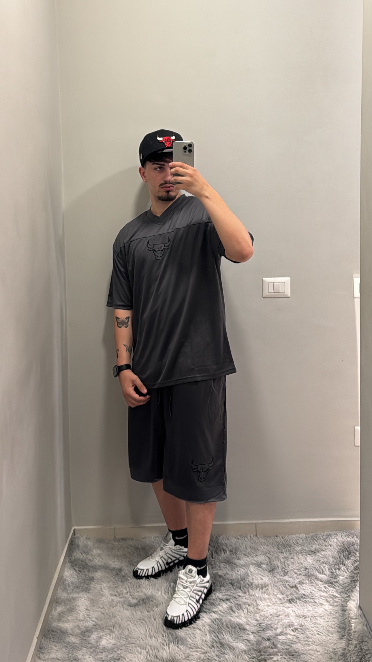 NEW ERA Completino CHICAGO BULLS In Cotone Doppio Tessuto Bucherellato Con Logo Tono su Tono Grigio Scuro