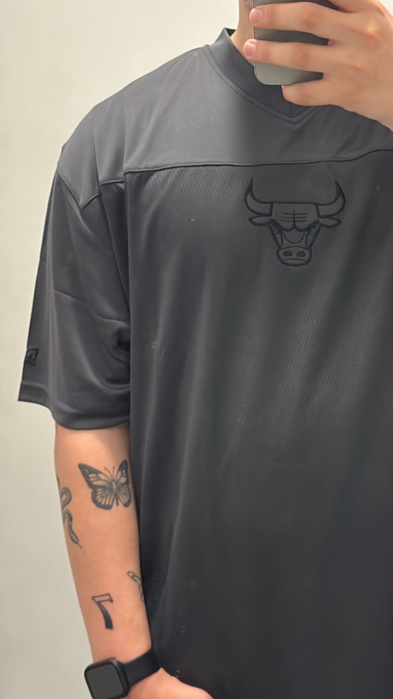 NEW ERA Completino CHICAGO BULLS In Cotone Doppio Tessuto Bucherellato Con Logo Tono su Tono Grigio Scuro