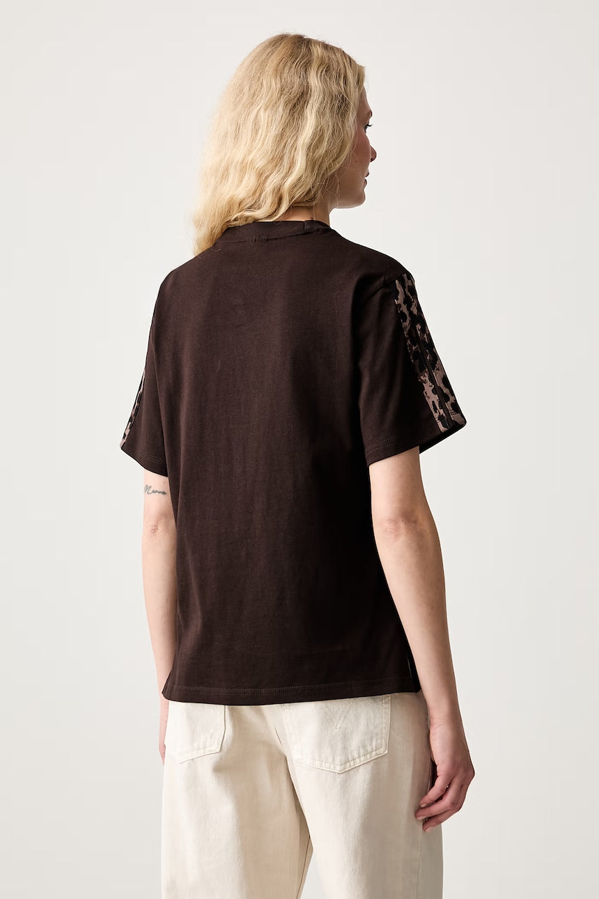 ADIDAS T-Shirt Donna Con Dettagli Maculati Marrone