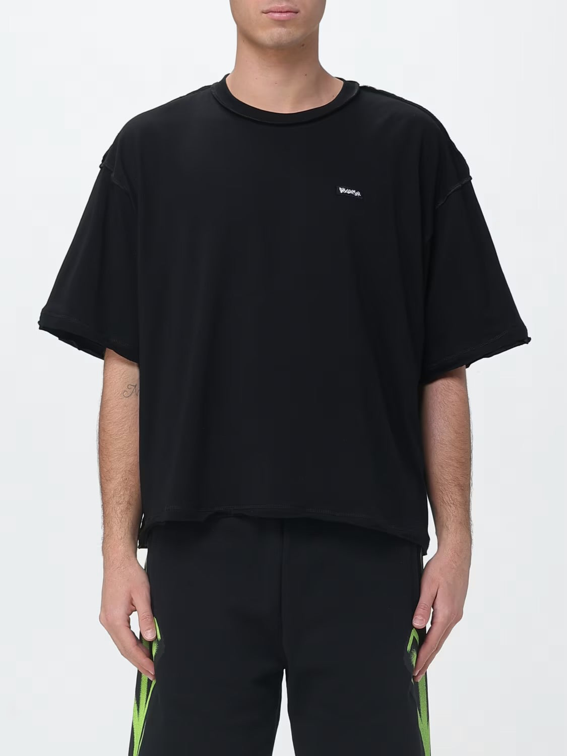 DISCLAIMER T-Shirt Basic Con Logo Piccolo in Rilievo Nera
