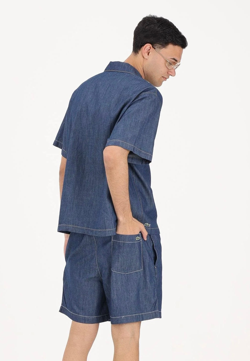 LACOSTE Coordinato Jeansato Camicia Mezze Maniche e Pantaloncino Jeansato Scuro