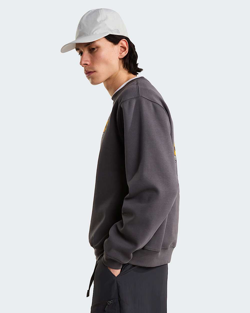 THE NORTH FACE Felpa Girocollo Con Grafica Frontale e Sul Retro Nera/Gialla 26/27