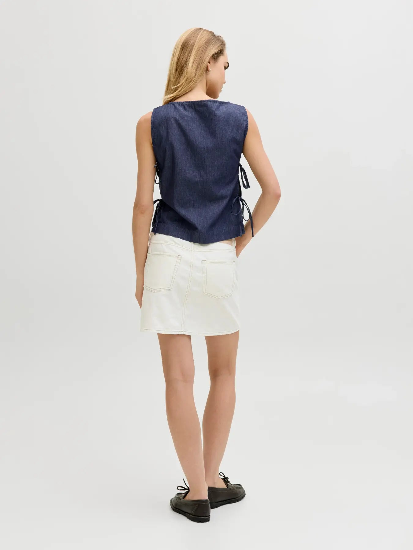 JJXX DONNA JXDEBBY COORDINATO DI JEANS LEGGERO CANOTTA/PANTALONE SS26