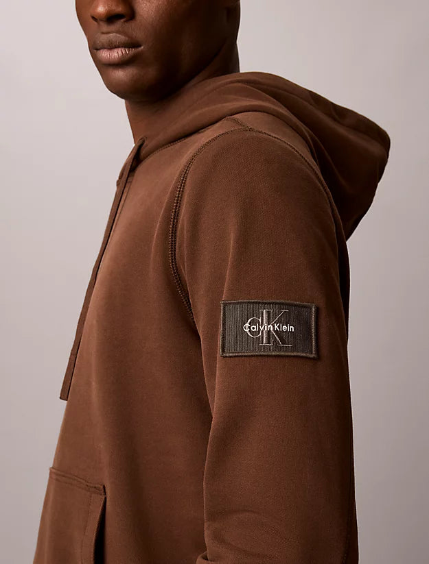CALVIN KLEIN Felpa Con Cappuccio Terry Misto Cotone Con Badge Sulla Manica Marrone 26/27