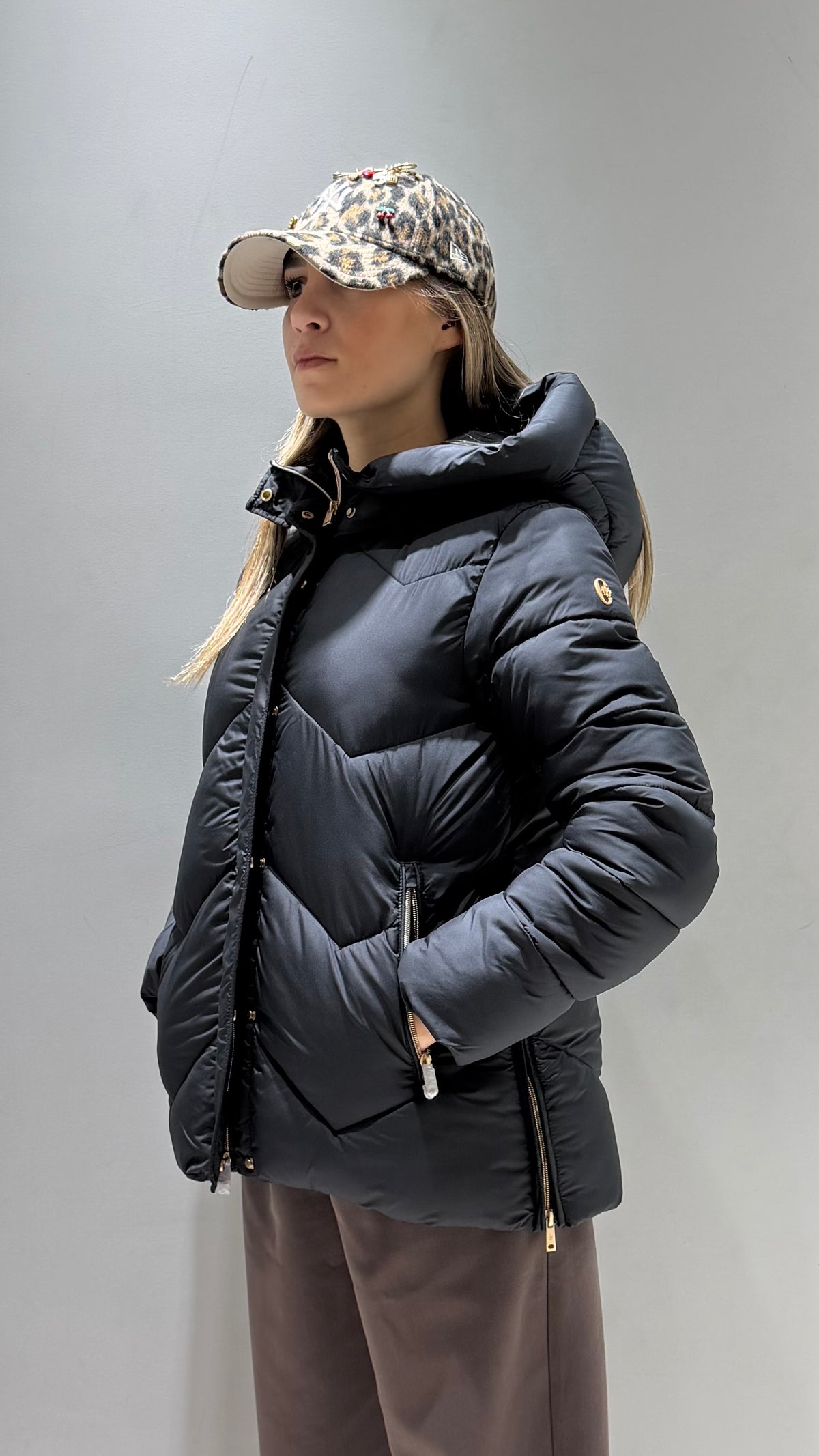 CONTE OF FLORENCE DONNA GIUBBOTTO FASCIATO CORTO NERO