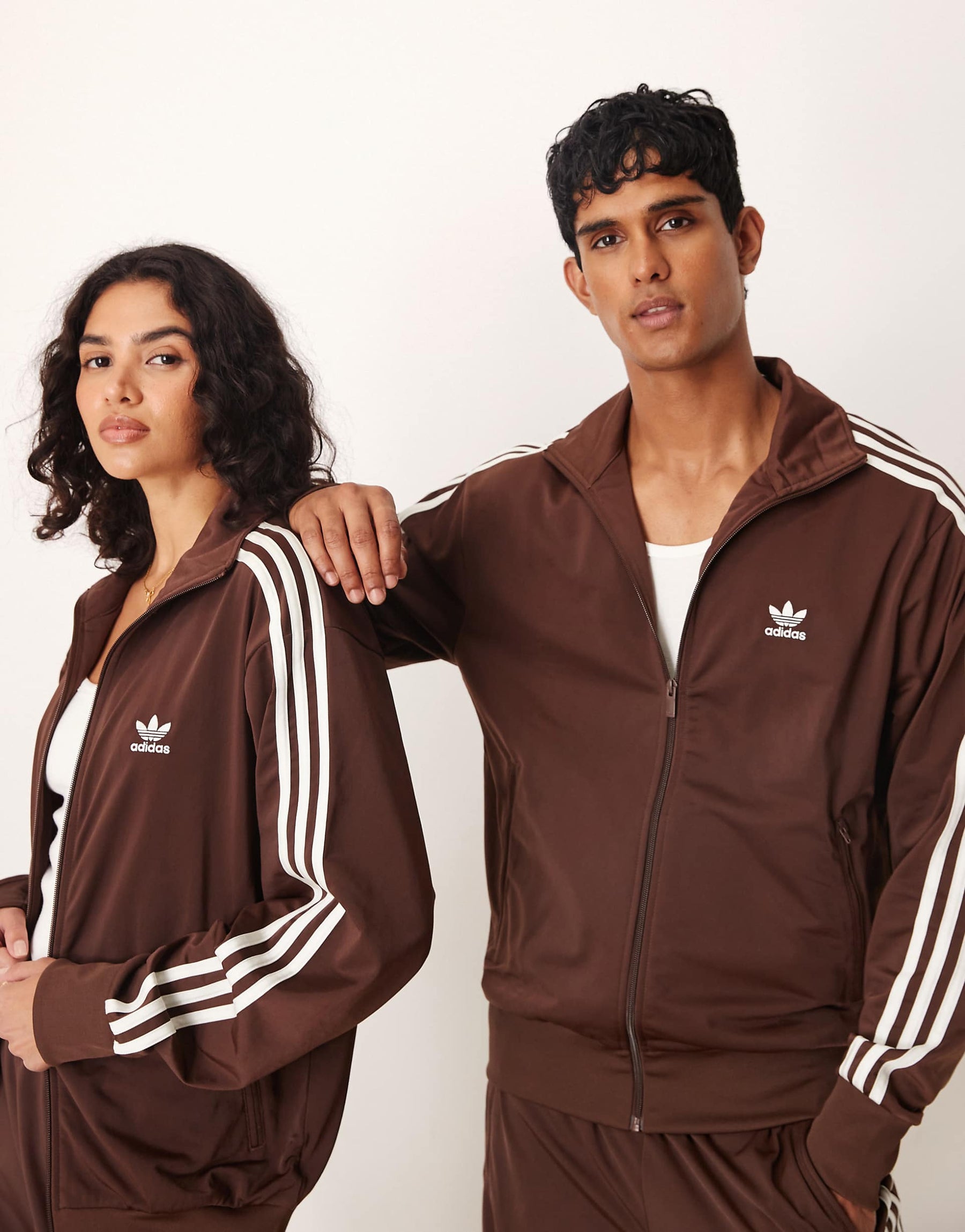 ADIDAS originals Tuta Acetata Con Zip Senza Cappuccio Marrone/Bianca 2025/2026