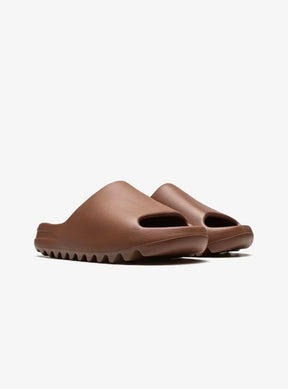 ADIDAS Yeezy Slide Ciabatte In Gomma Marrone