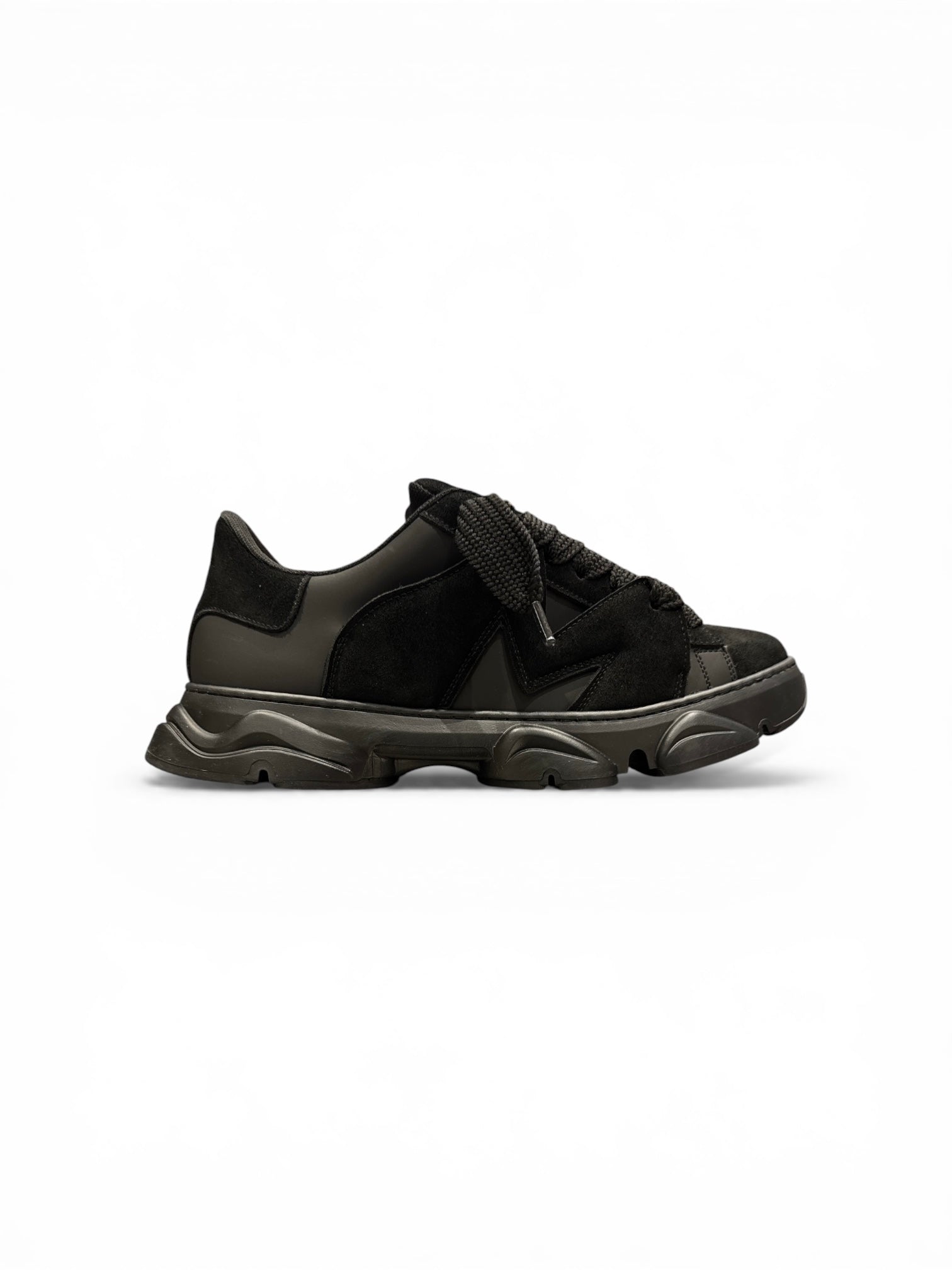 BRIAN MILLS Sneaker Con Inserti In Camoscio Nera SS26