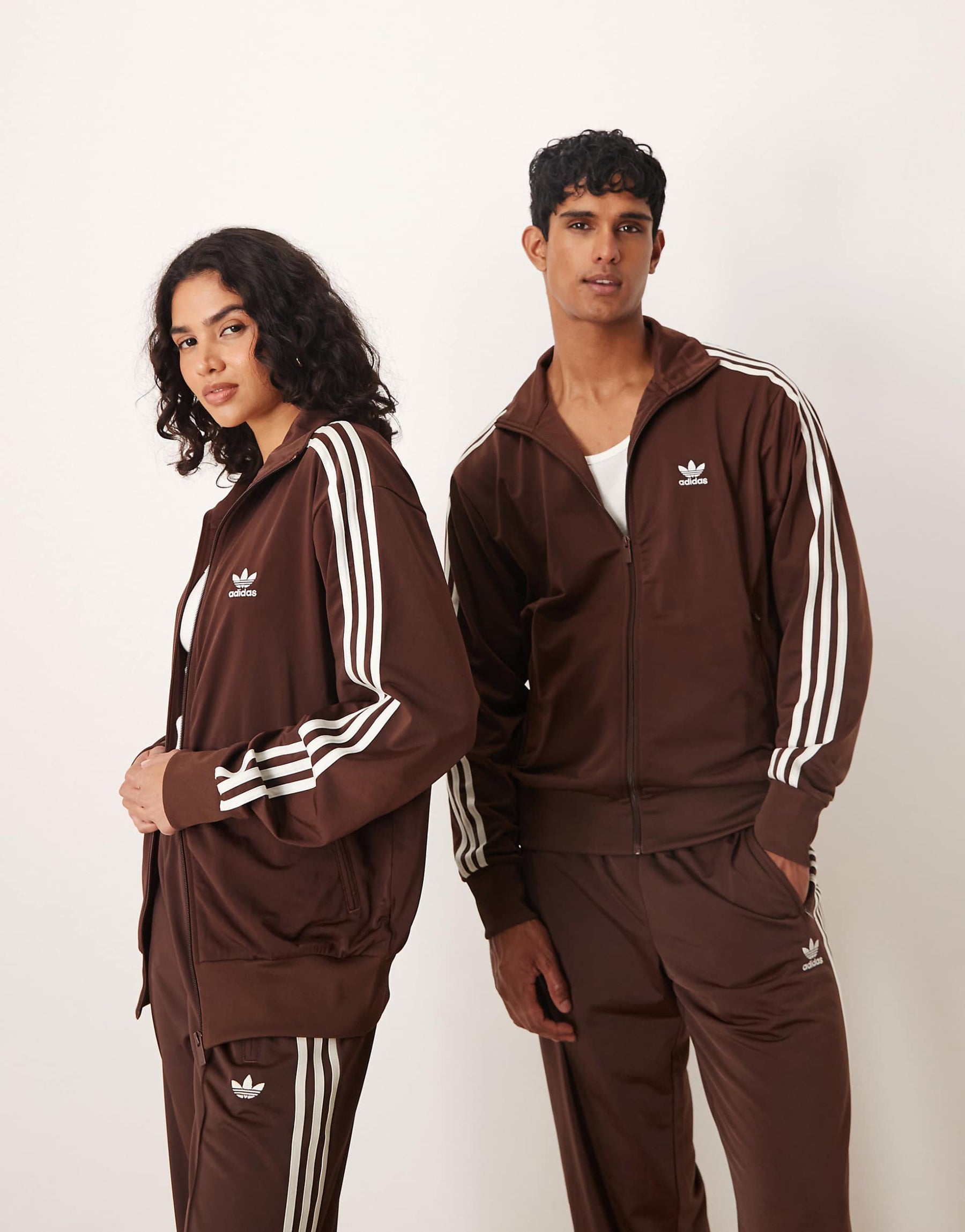 ADIDAS originals Tuta Acetata Con Zip Senza Cappuccio Marrone/Bianca 2025/2026