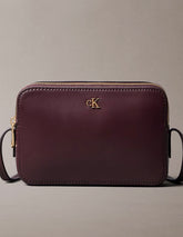 BORSA CALVIN KLEIN DONNA Con Elementi Metallici Con Logo Monogramma Bordeaux
