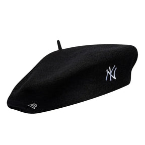 NEW ERA Cappello Basco In Lana Nero Logo NY Bianco