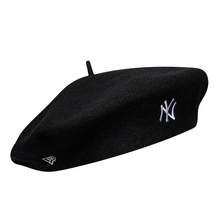 NEW ERA Cappello Basco In Lana Nero Logo NY Bianco