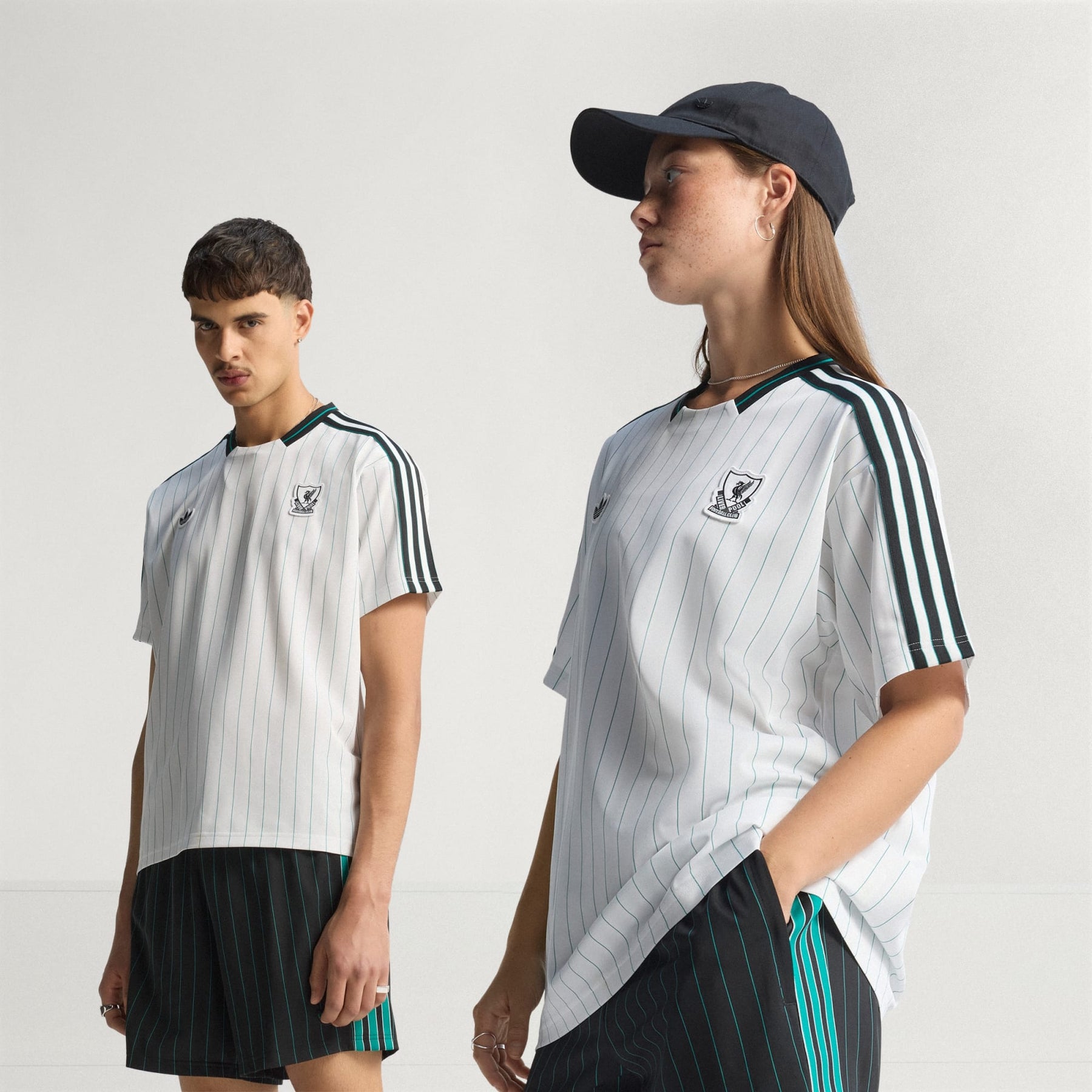 Adidas Originals Completino Liverpool Uomo Bianco Nero Righe Verdi