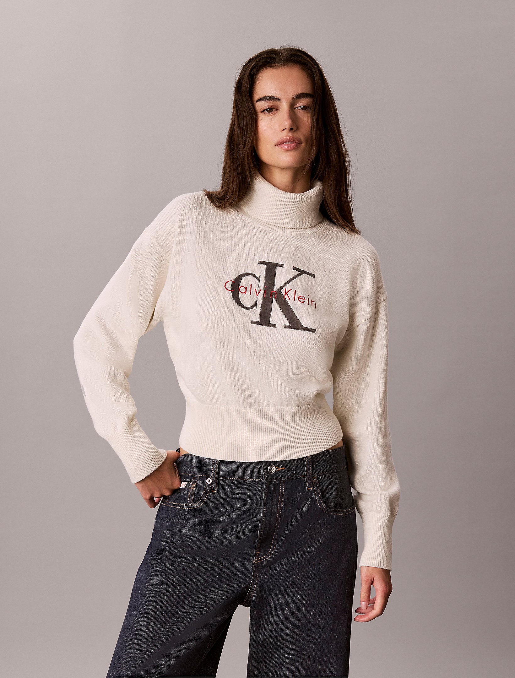 CALVIN KLEIN Donna Maglione a Collo Alto Con Logo Frontale Panna
