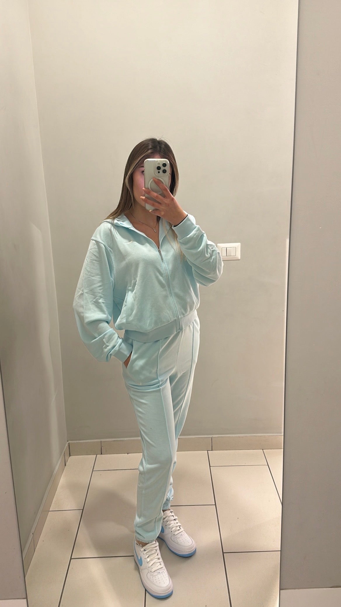 TUTA NIKE DONNA CELESTE