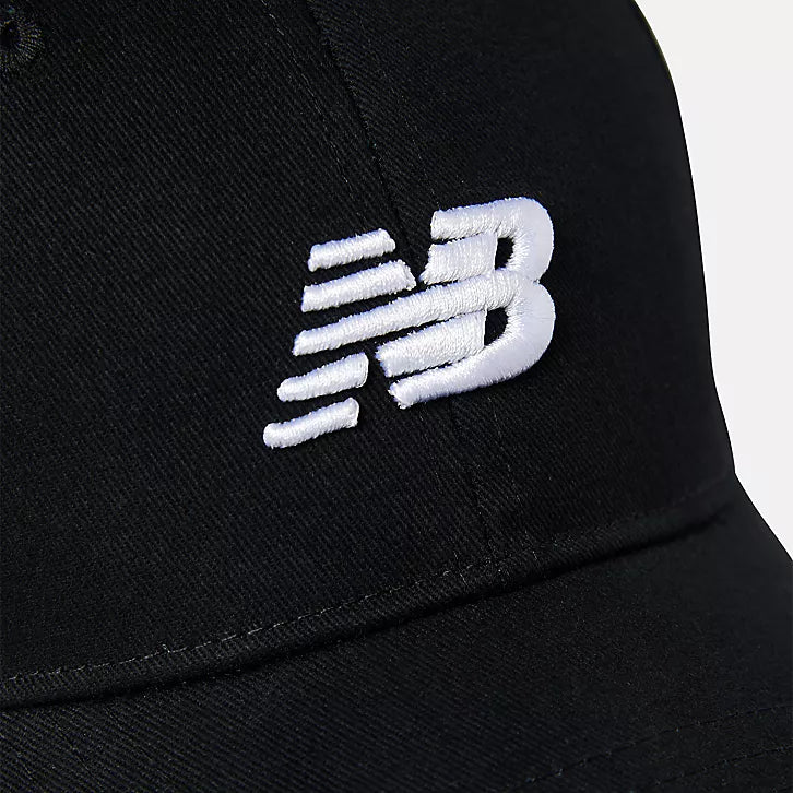 NEW BALANCE Cappello Nero Visiera Curva