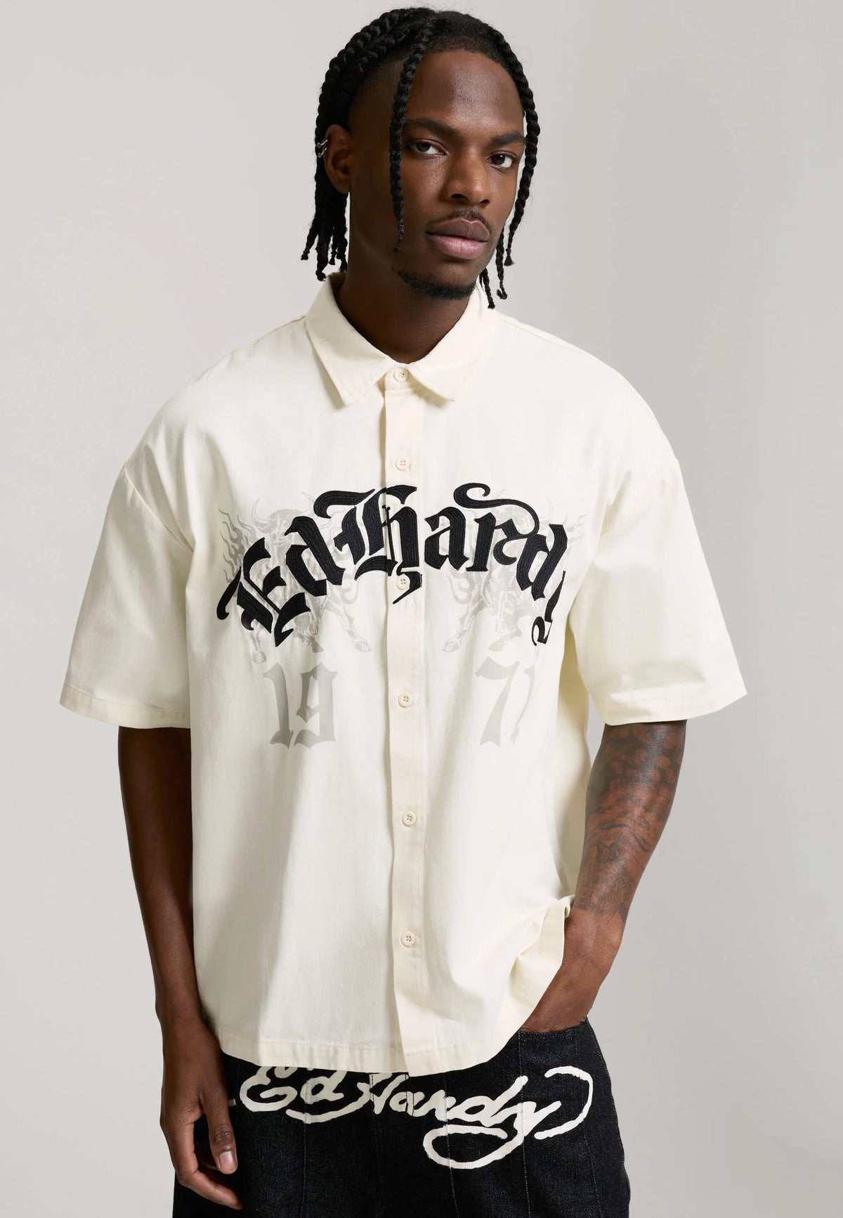 ED HARDY Camicia Mezze Maniche Con Logo Ricamati e Stampa Gotica Panna/Nero