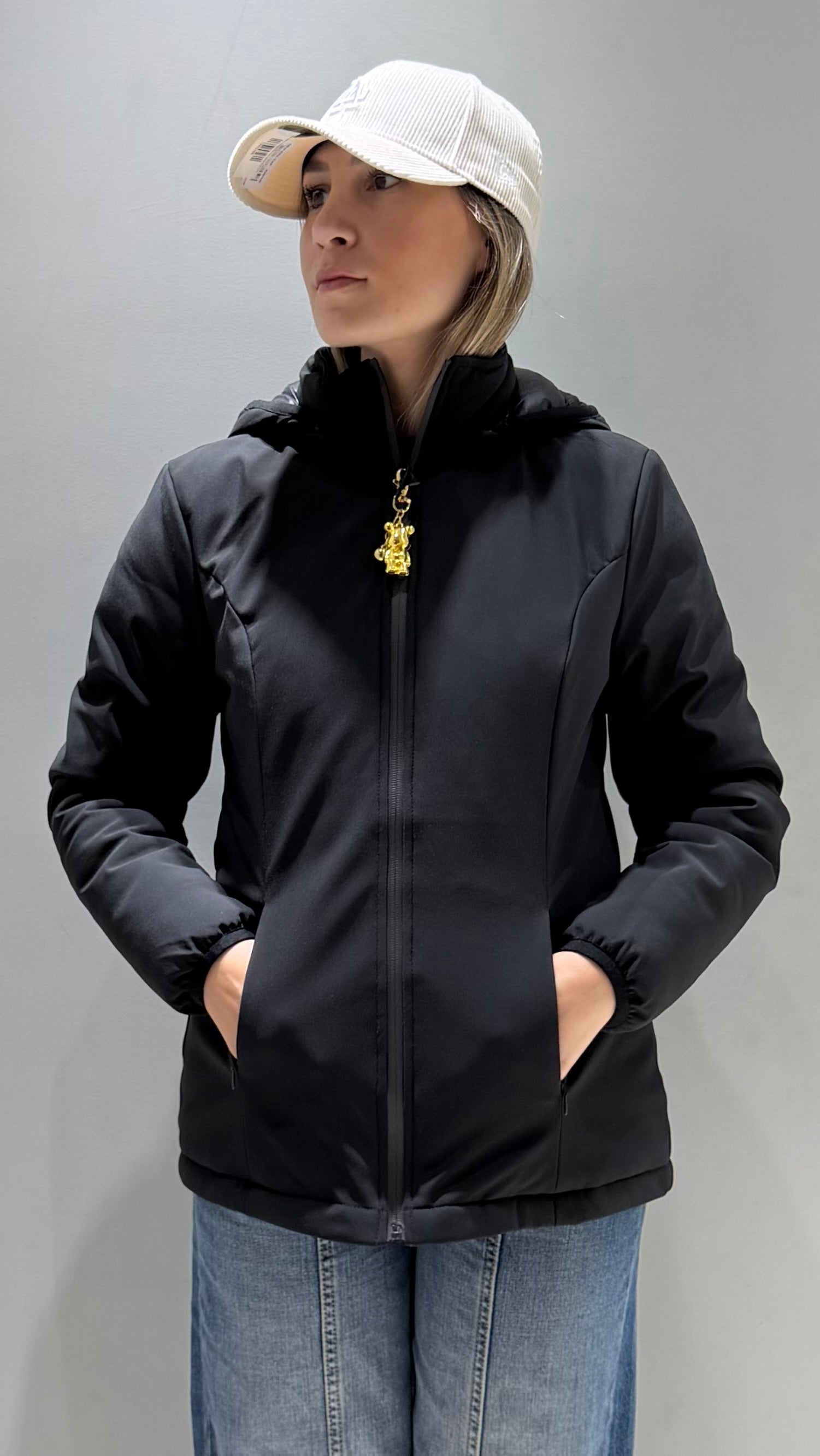 TREZ DONNA GIUBBOTTO LISCIO CORTO NERO