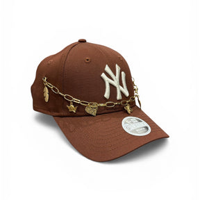 NEW ERA CUSTOM NY MARRONE CON CATENA DONNA