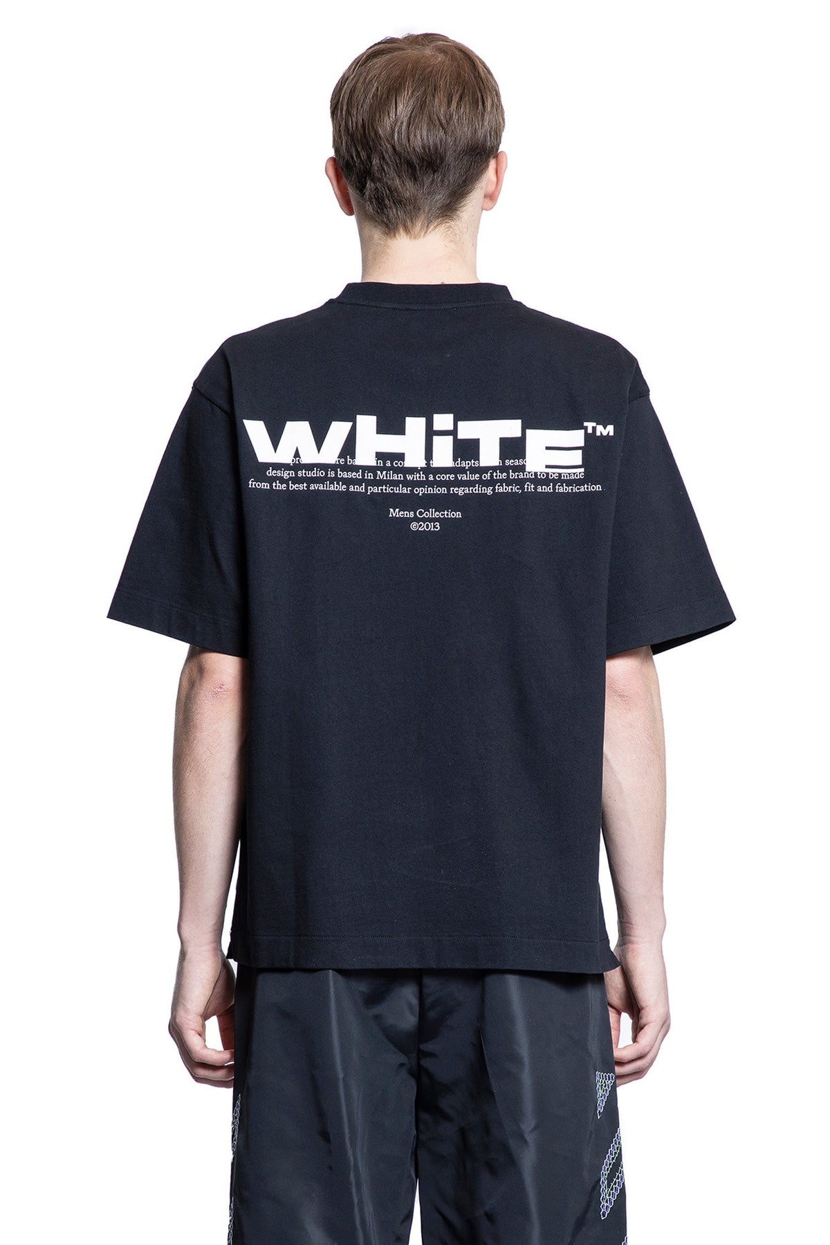 OFF-WHITE T-shirt Logo Avanti Stampa Retro Nera e Bianca