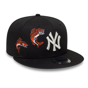 NEW ERA Cappello con visiera 9 FIFTY Fitted New York Yankees Nero Con Logo E Dettagli Ricamato