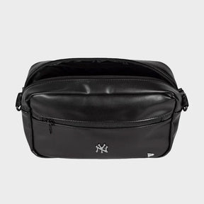 NEW ERA Marsupio In Pelle a Tracolla Nero