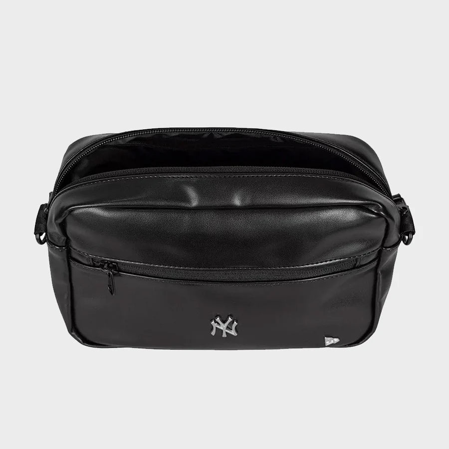 NEW ERA Marsupio In Pelle a Tracolla Nero