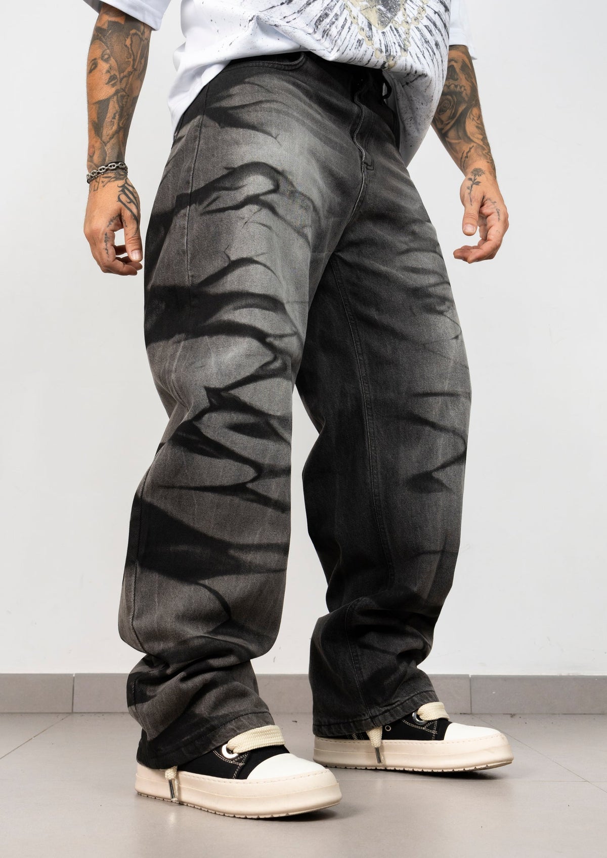 PRESENT DAY Jeans Balloon Titan Sfumato Nero Denim (Copia)
