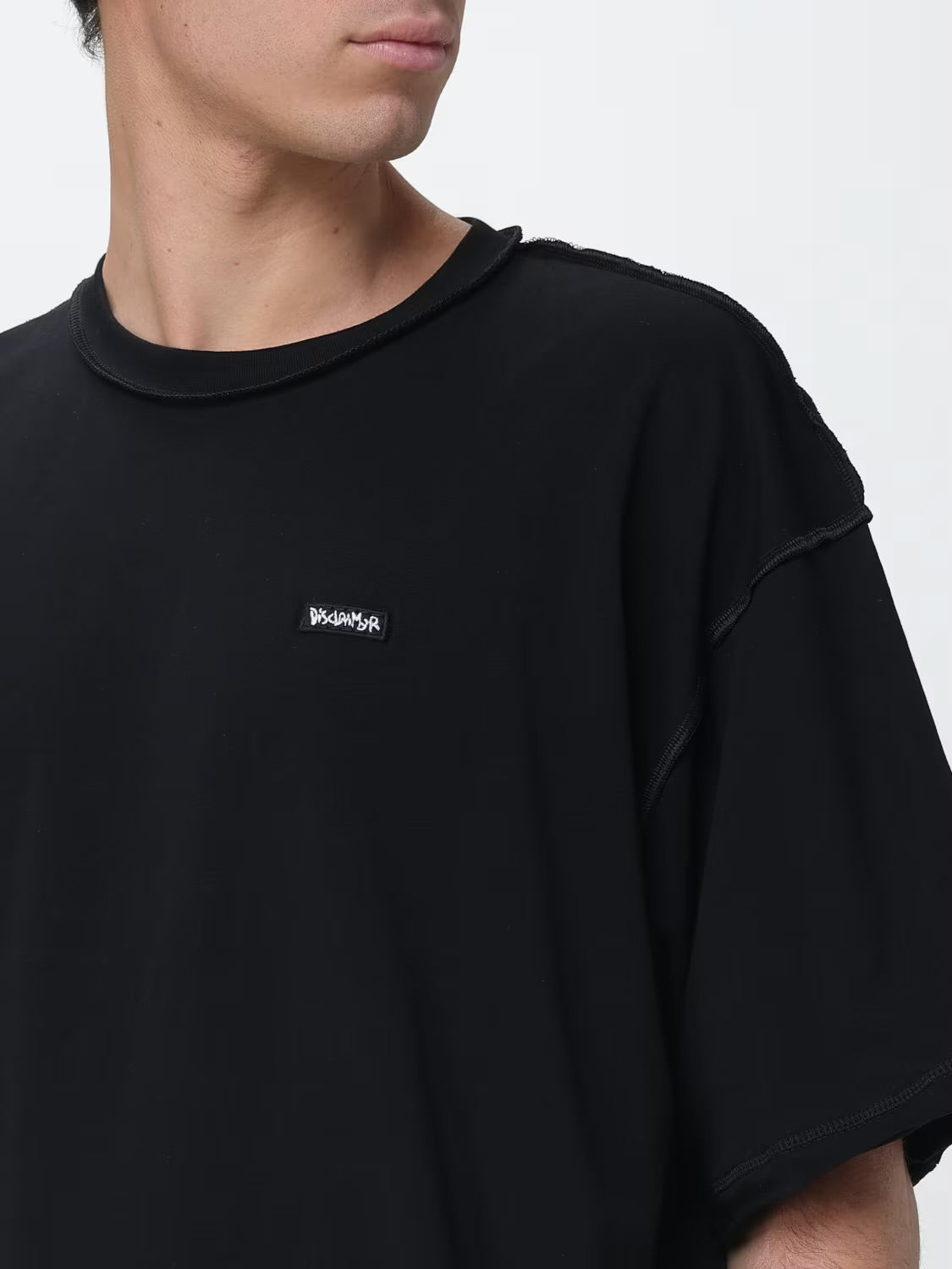 DISCLAIMER T-Shirt Basic Con Logo Piccolo in Rilievo Nera