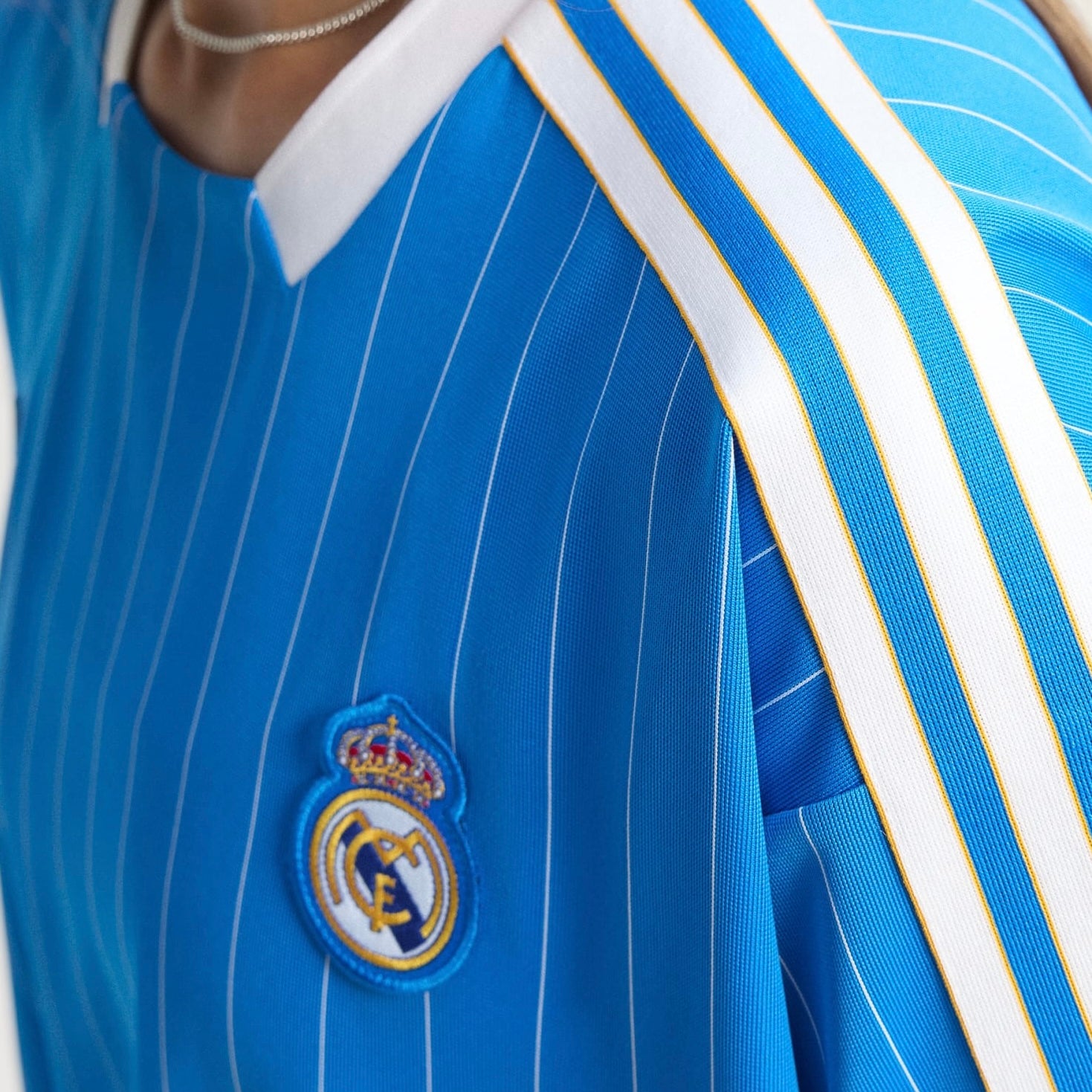 Adidas Completino Real Madrid Uomo Blu Bande Bianche