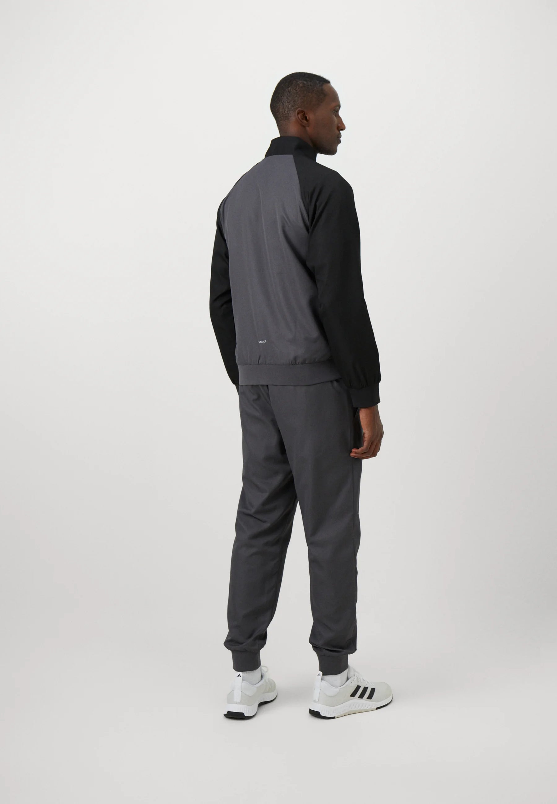 EMPORIO ARMANI Tuta Leggera In Microfibra Con Zip Grigia/Nera 25/26