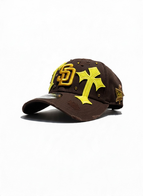 NEW ERA CUSTOM Cappello Visiera Curva Regolabile San Diego Padres Personalizzato Con Strass E Croci Marrone/Giallo