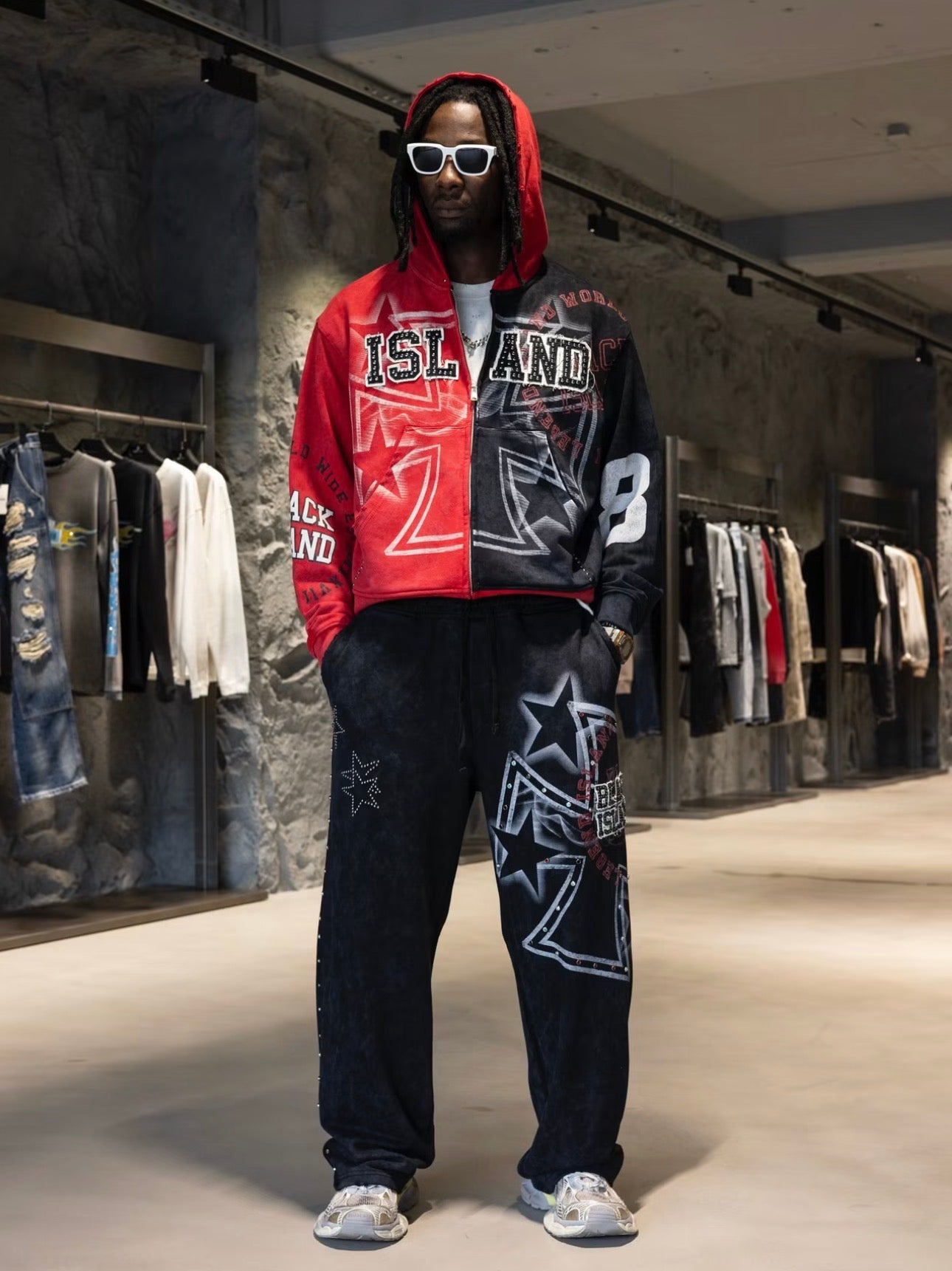 BLACK ISLAND Felpa Con Zip e Cappuccio Con Stampa Fronte e Brillantini Nero/Rosso