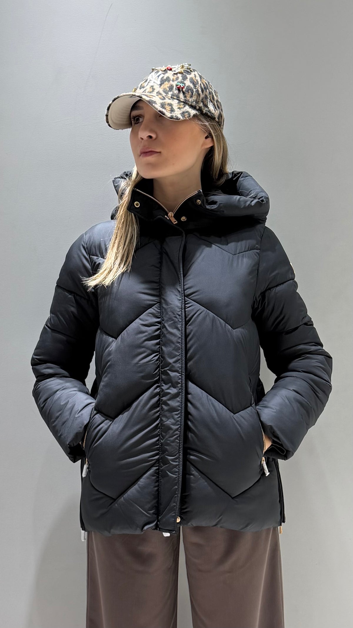 CONTE OF FLORENCE DONNA GIUBBOTTO FASCIATO CORTO NERO