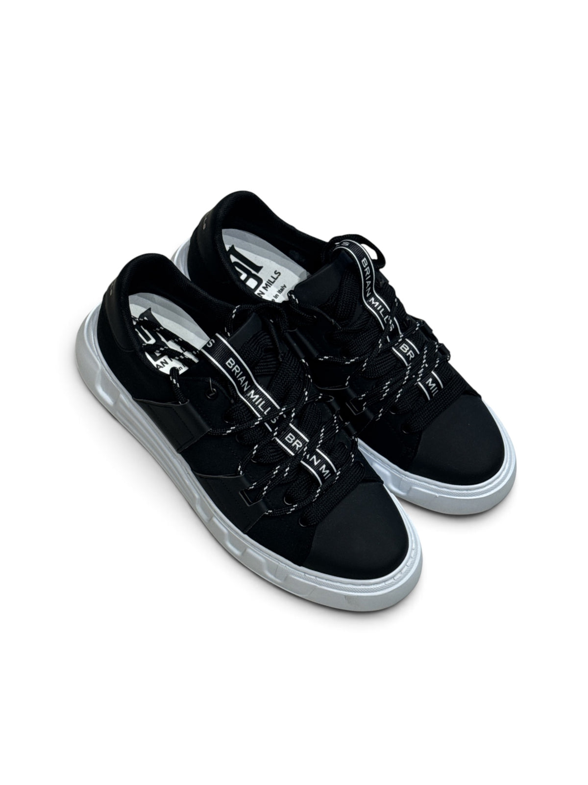 BRIAN MILLS Sneaker In Pelle E Tessuto Con Doppio Laccio Nera Suola Bianca
