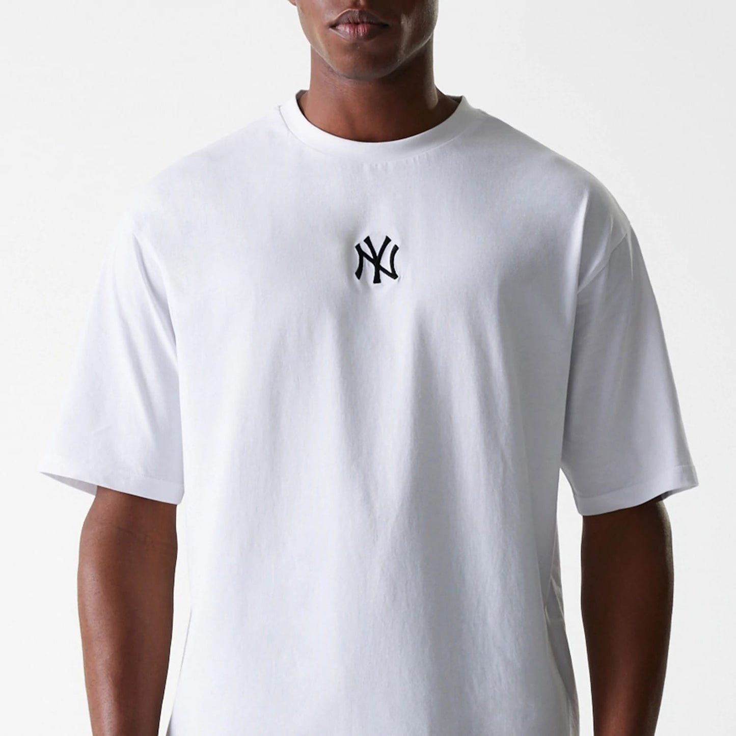 NEW ERA T-Shirt Logo Sul Petto Bianca