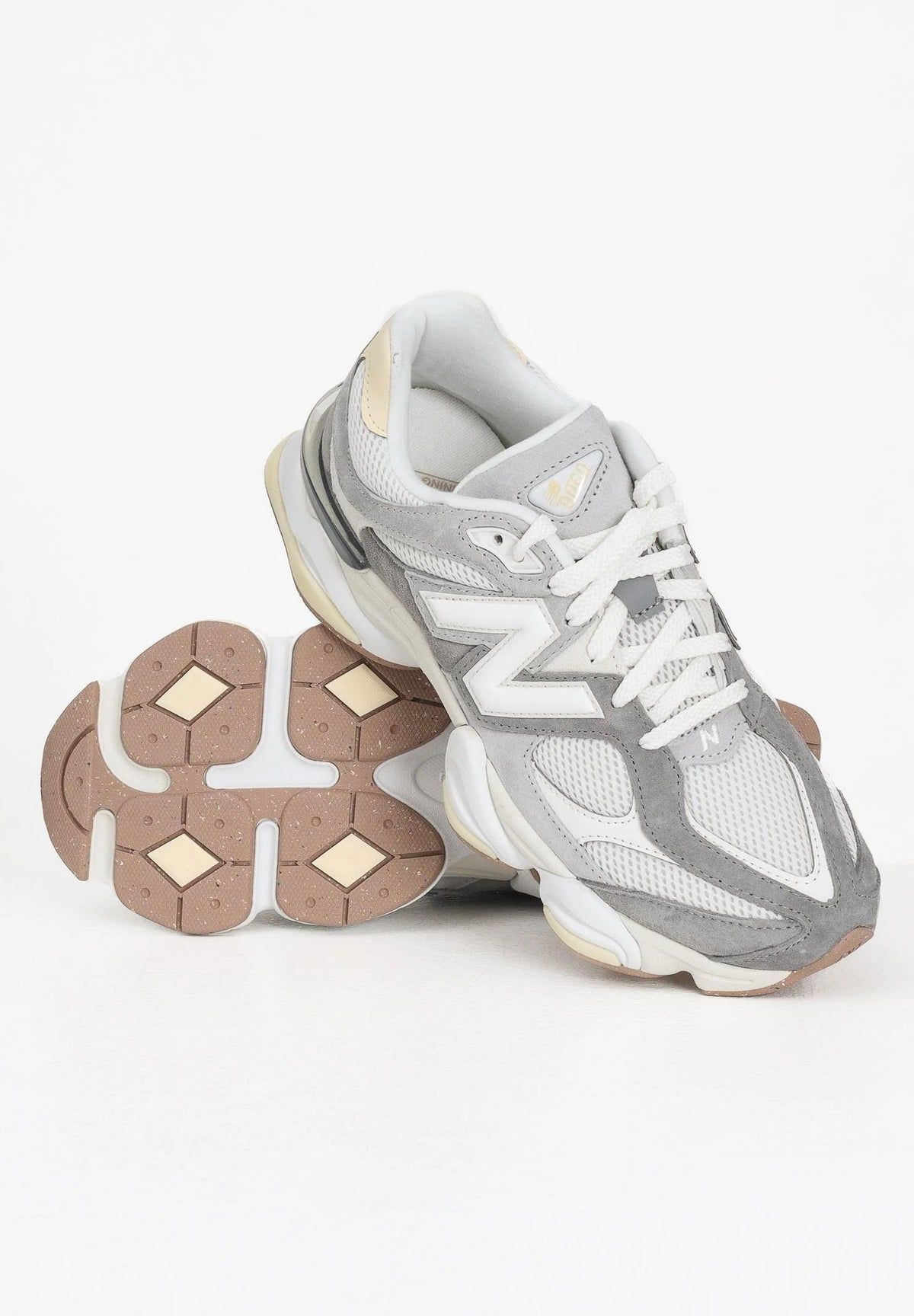 NEW BALANCE 9060 Grigia AUB