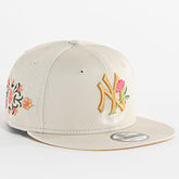 NEW ERA Cap 9Fifty NY Yankees Con Fiori Panna