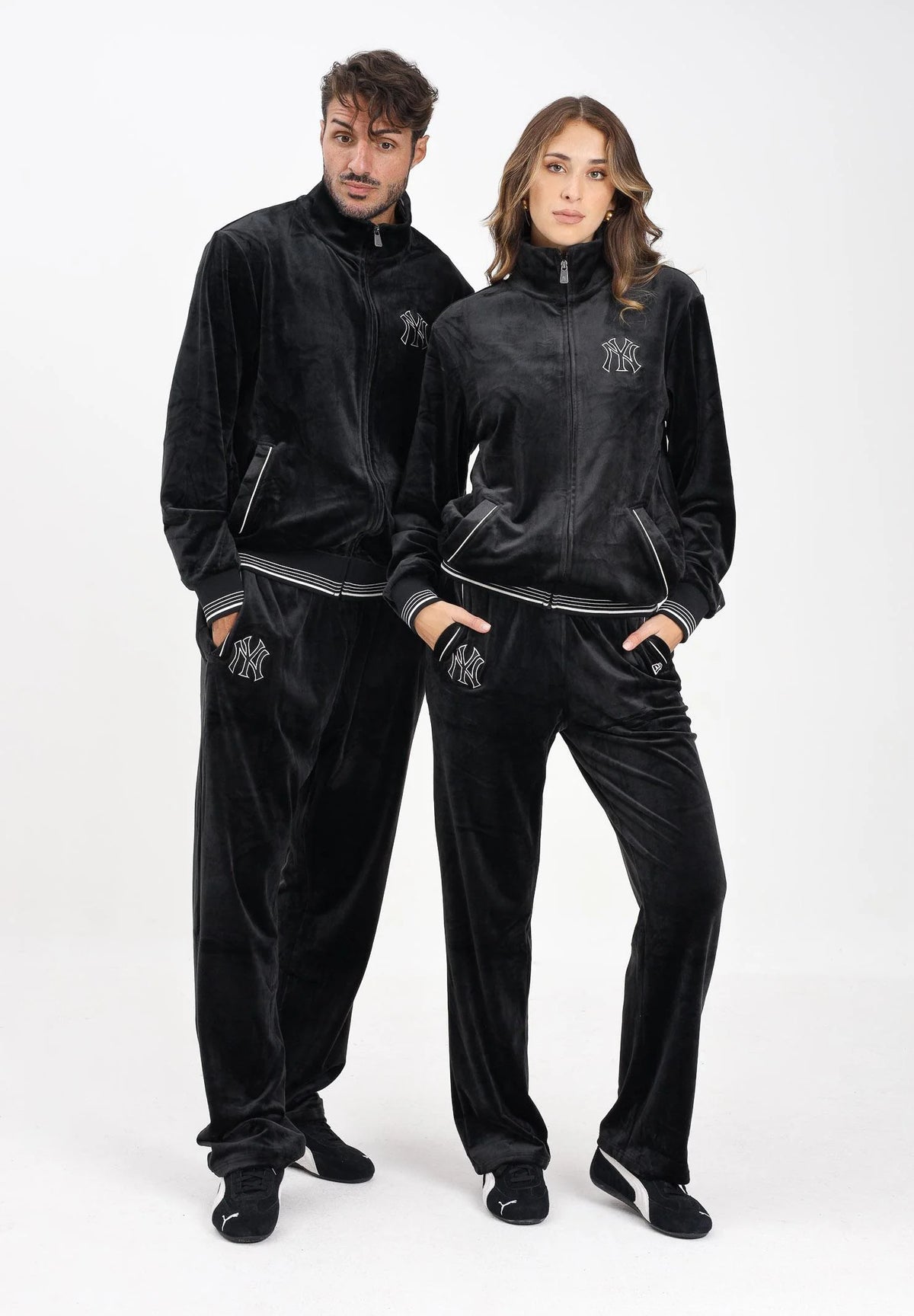 NEW ERA Tuta In Ciniglia Con Zip Pant. Fondo Largo Nera 25/26